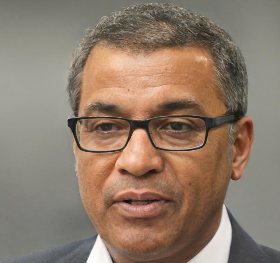 Ritratto di Fabrizio Montesano, responsabile crediti presso istituto bancario